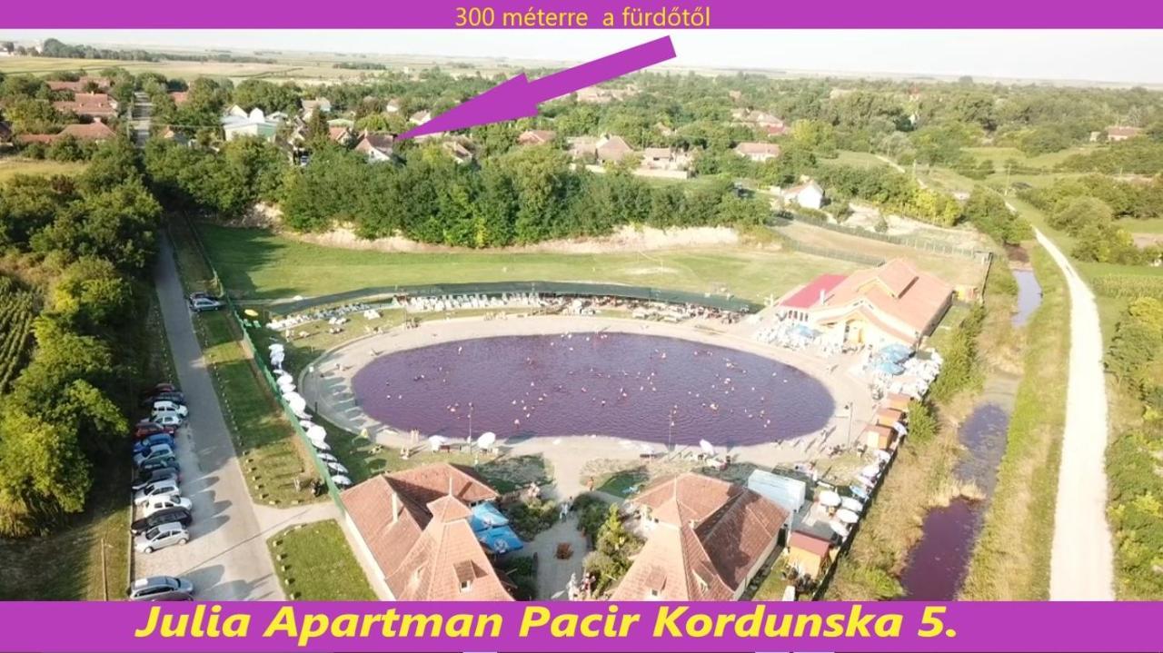 Julia Apartman Pacir Exterior foto